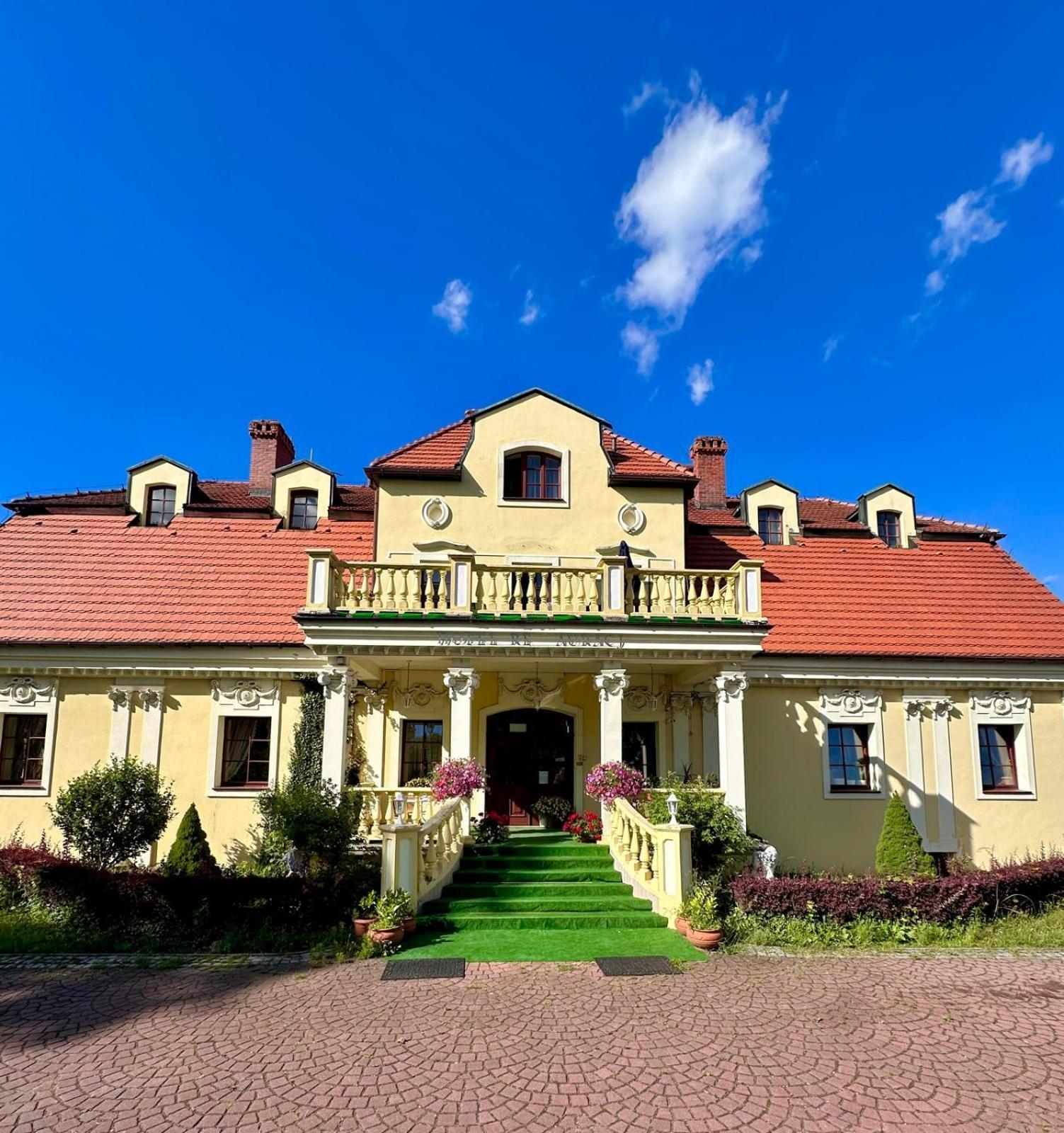 Dwor Szczepanskich Hotel Woszczyce Exterior photo